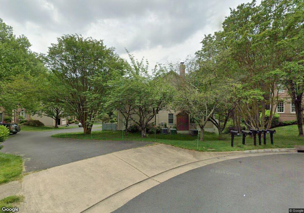 9205 Bexleywood Ct, Fairfax Station, VA 22039 - photo 1