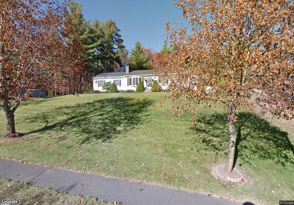 5 Emily Ln, Easthampton, MA 01027 - photo 1