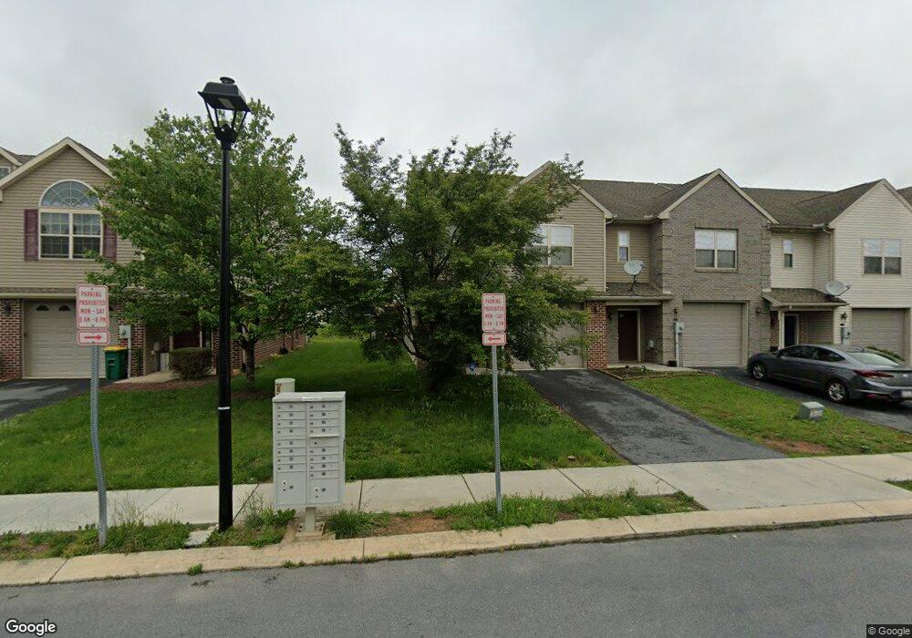 230 Merriweather Dr, Chambersburg, PA 17201 - photo 1