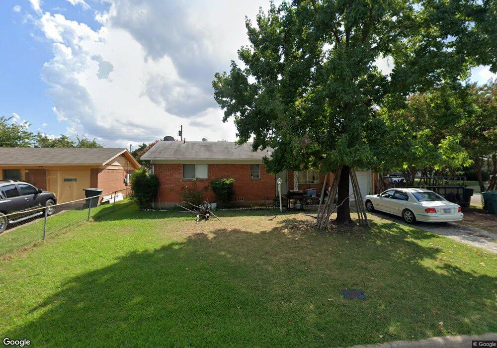 1712 James St, Sherman, TX 75090 - photo 1
