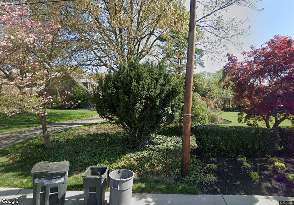 879 Golf View Rd, Moorestown, NJ 08057 - photo 1