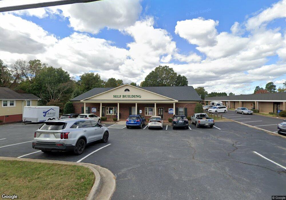 505 Brookdale Dr, Statesville, NC 28677 - photo 1