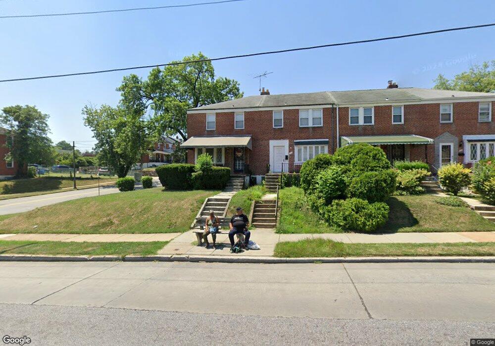 802 Cooks Ln, Baltimore, MD 21229 - photo 1