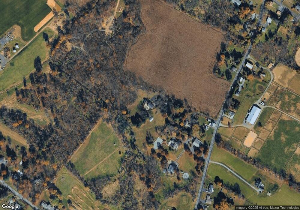 5825 Limeport Pike, Coopersburg, PA 18036 - photo 1