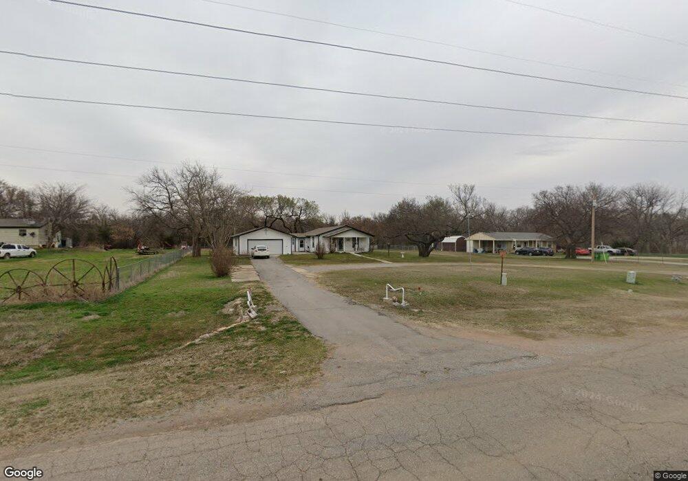 18538 NW Cache Rd, Cache, OK 73527 - photo 1