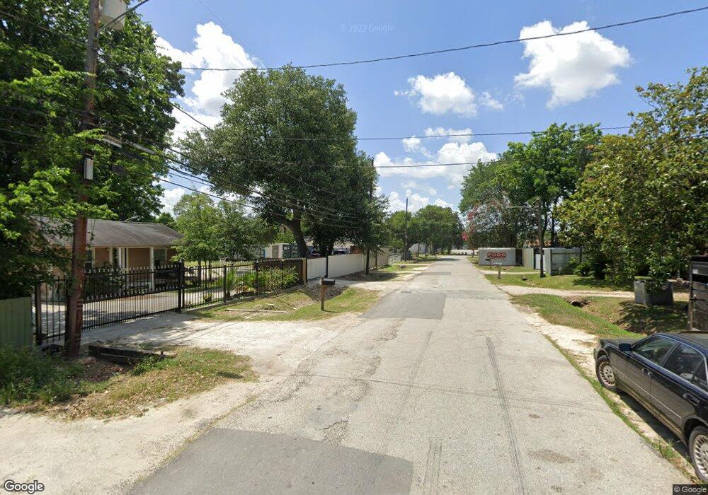 6206 Nuben St, Houston, TX 77091 - photo 1