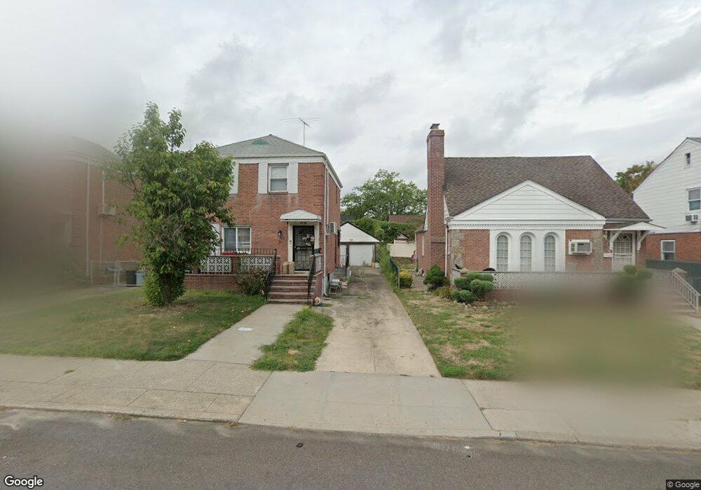 7538 176th St, Fresh Meadows, NY 11366 - photo 1