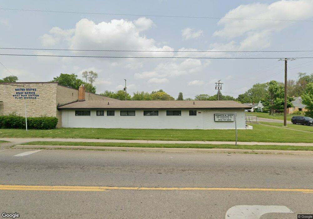 2702 Flushing Rd, Flint, MI 48504 - photo 1