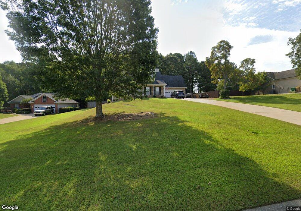 1015 Easy St, Winder, GA 30680 - photo 1
