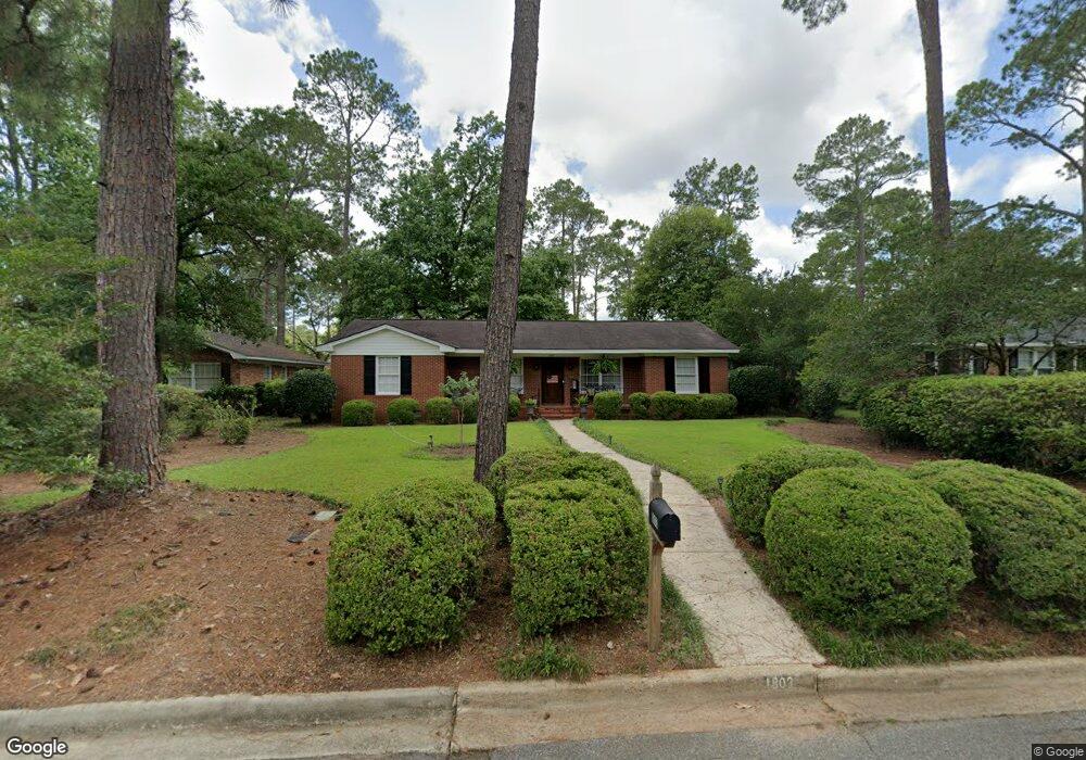 1803 W Lakeridge Dr, Albany, GA 31707 - photo 1