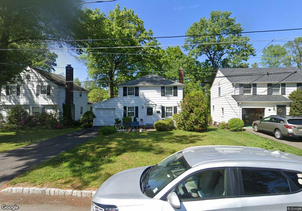 8 Essex Rd, Chatham, NJ 07928 - photo 1