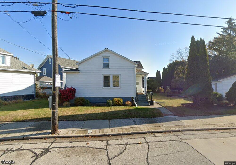 1313 Hawthorne Ave, Two Rivers, WI 54241 - photo 1