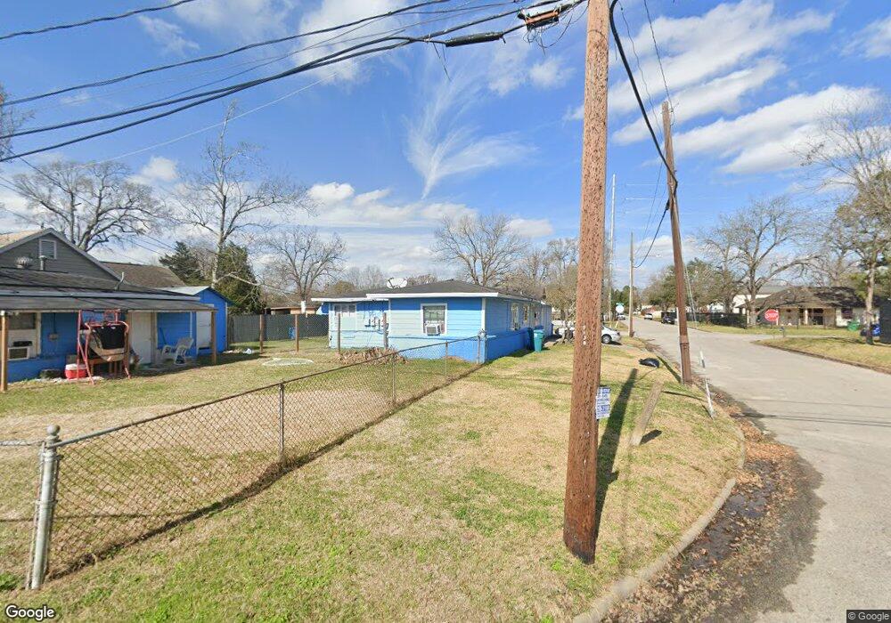 7135 Kinney St, Houston, TX 77087 - photo 1