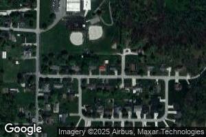 104 E Maple St, Roachdale, IN 46172