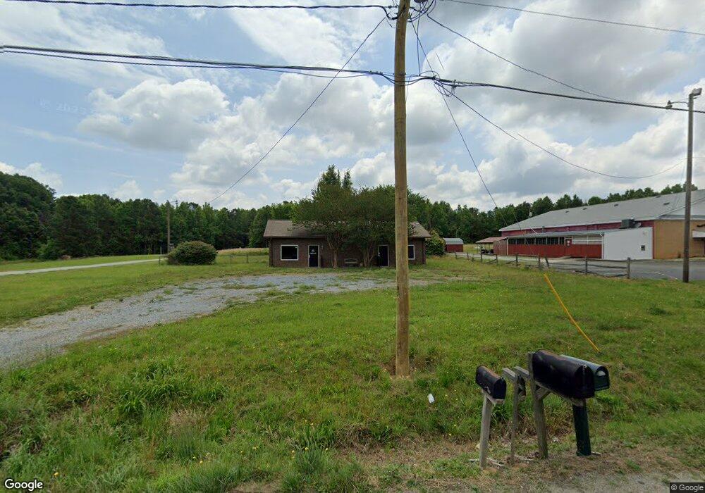 5625 Randleman Rd, Randleman, NC 27317 - photo 1