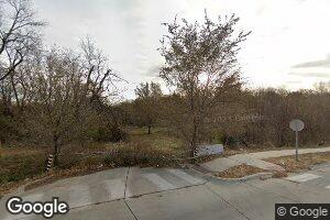 5225 S 16th St, Omaha, NE 68107
