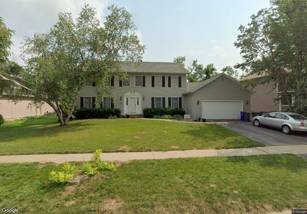 371 Willshire Ct NE, Cedar Rapids, IA 52402 - photo 1