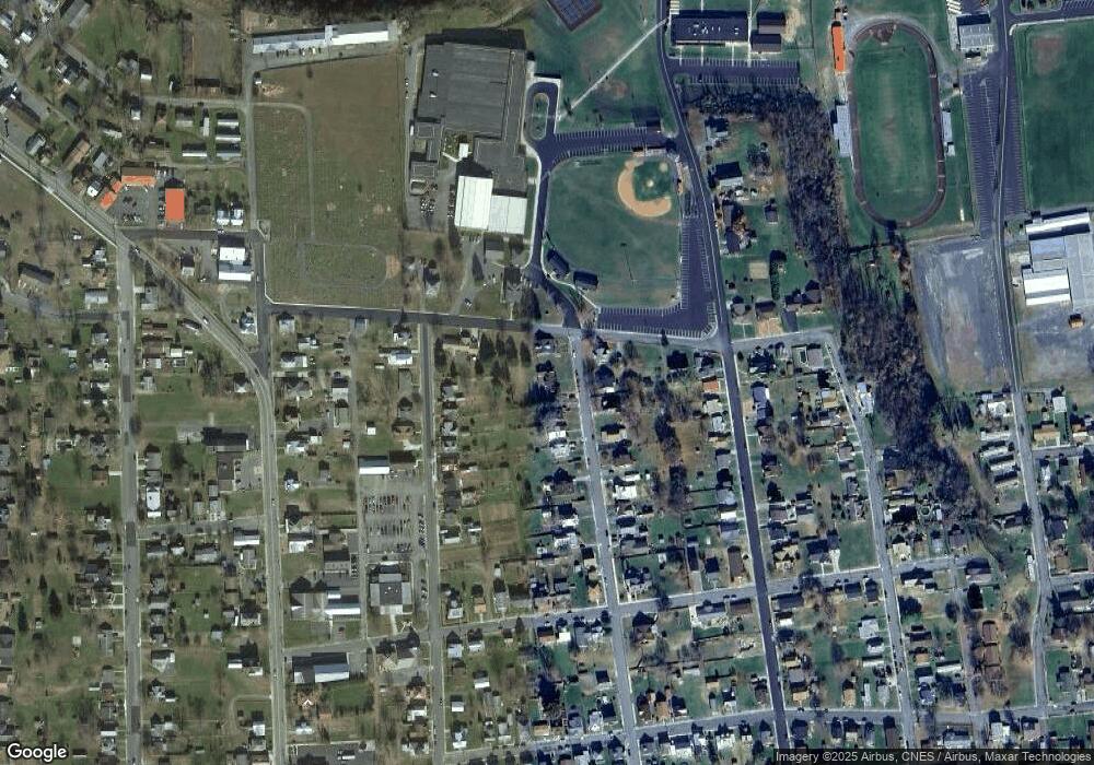 124 Pine St, Petersburg, WV 26847 - photo 1