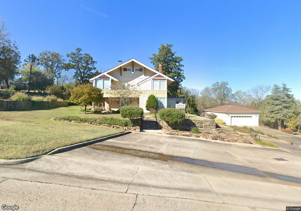 501 N 5th St, McAlester, OK 74501 - photo 1