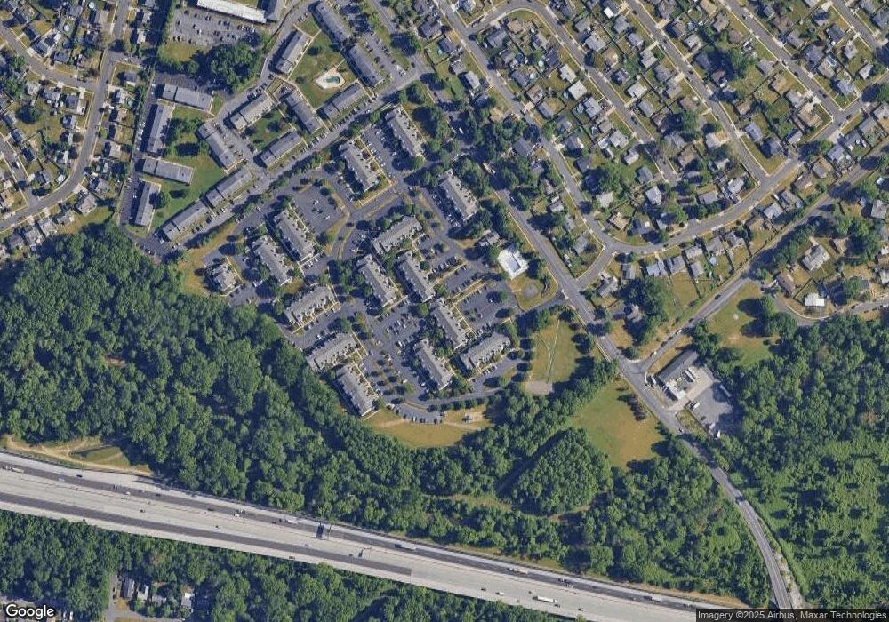 76 Catherine Ct unit 413, Levittown, PA 19057 - photo 1