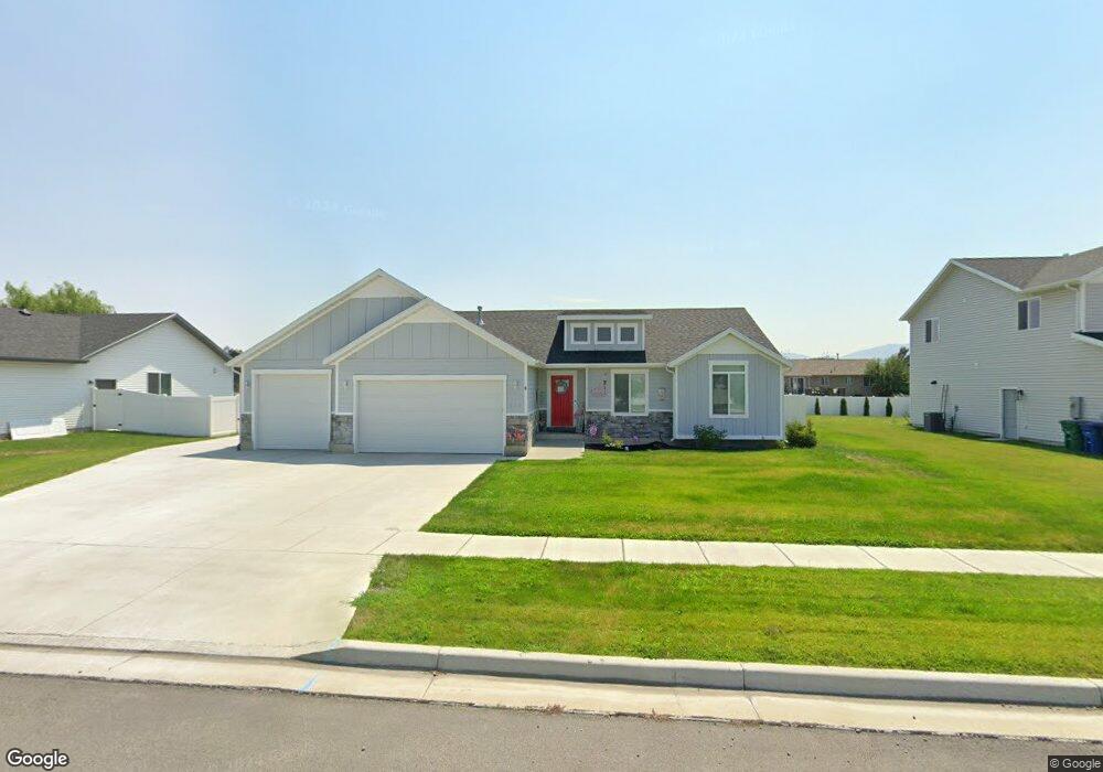 639 W 225 N, Hyrum, UT 84319 - photo 1