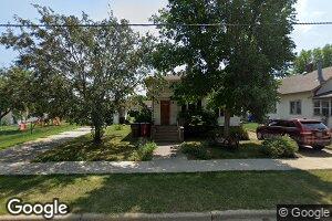 209 W 4th St, Canton, SD 57013