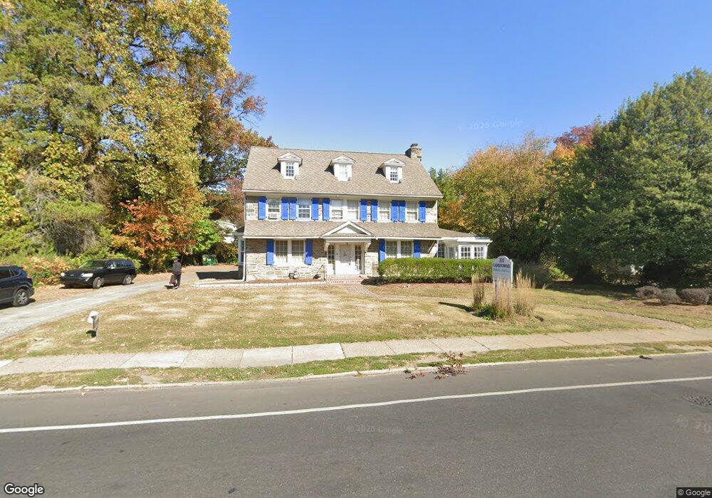 321 N Lansdowne Ave, Lansdowne, PA 19050 - photo 1