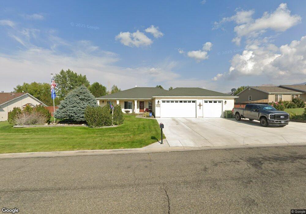 3145 Frontier St, Winnemucca, NV 89445 - photo 1