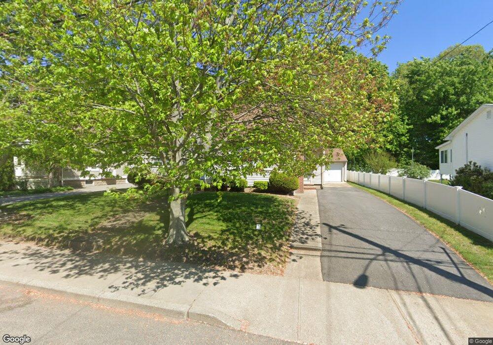 2356 Cranston St, Cranston, RI 02920 - photo 1