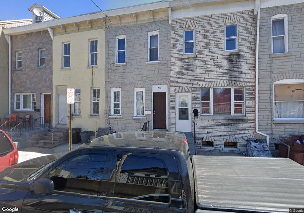 227 Pearl St, Reading, PA 19602 - photo 1