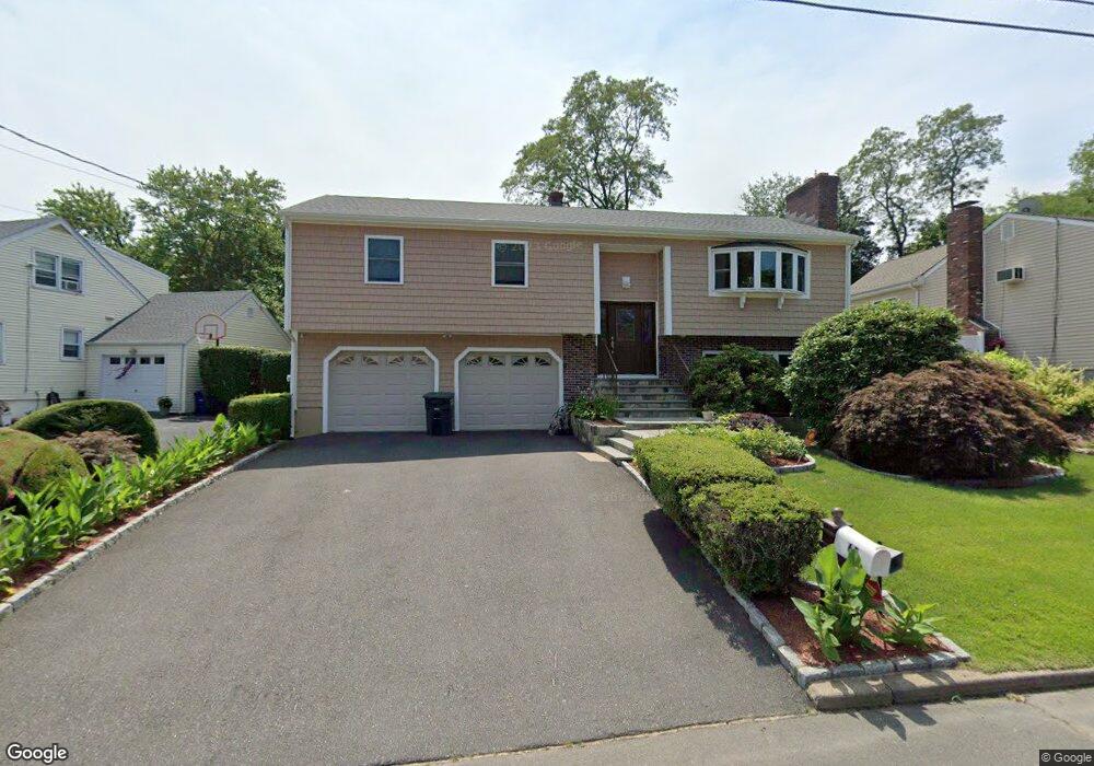 65 Trelane Dr, Bridgeport, CT 06606 - photo 1