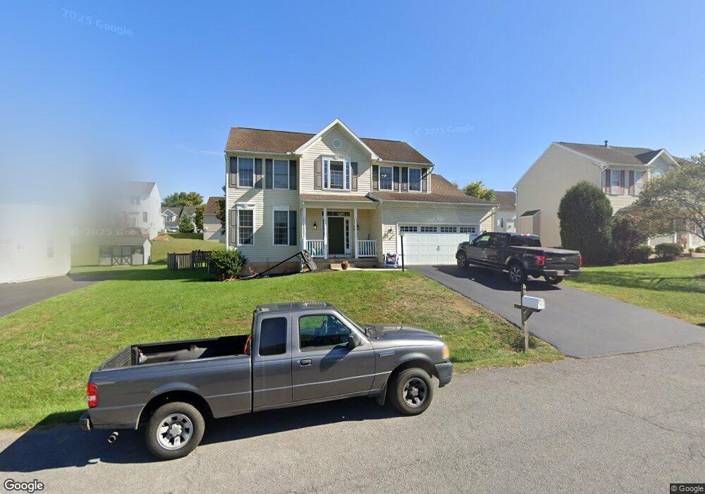 10213 Stagecoach Dr, Hagerstown, MD 21740 - photo 1