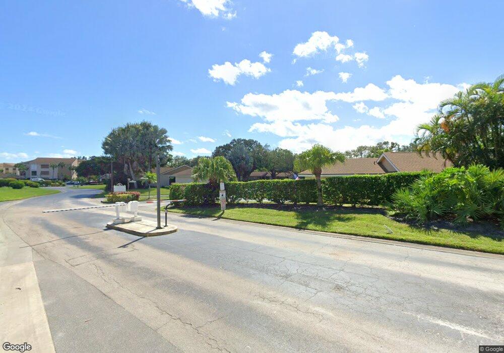 6205 S Mirror Lake Dr unit 9, Sebastian, FL 32958 - photo 1