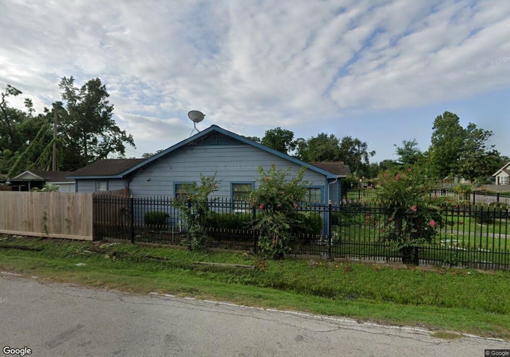 4820 Cetti St, Houston, TX 77009 - photo 1