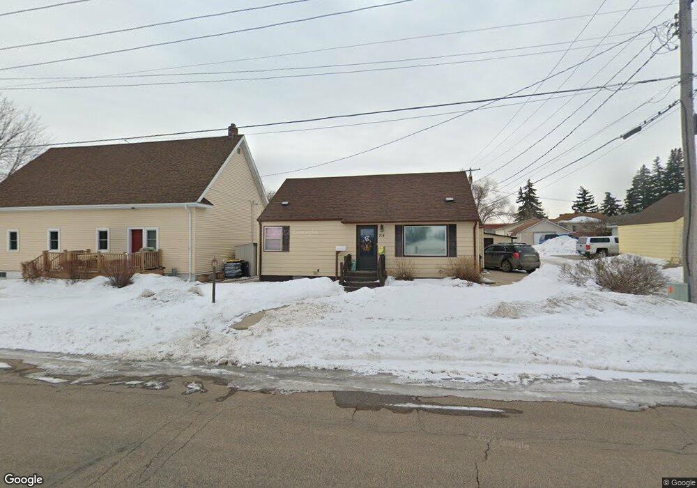 718 8th St SE, Jamestown, ND 58401 - photo 1