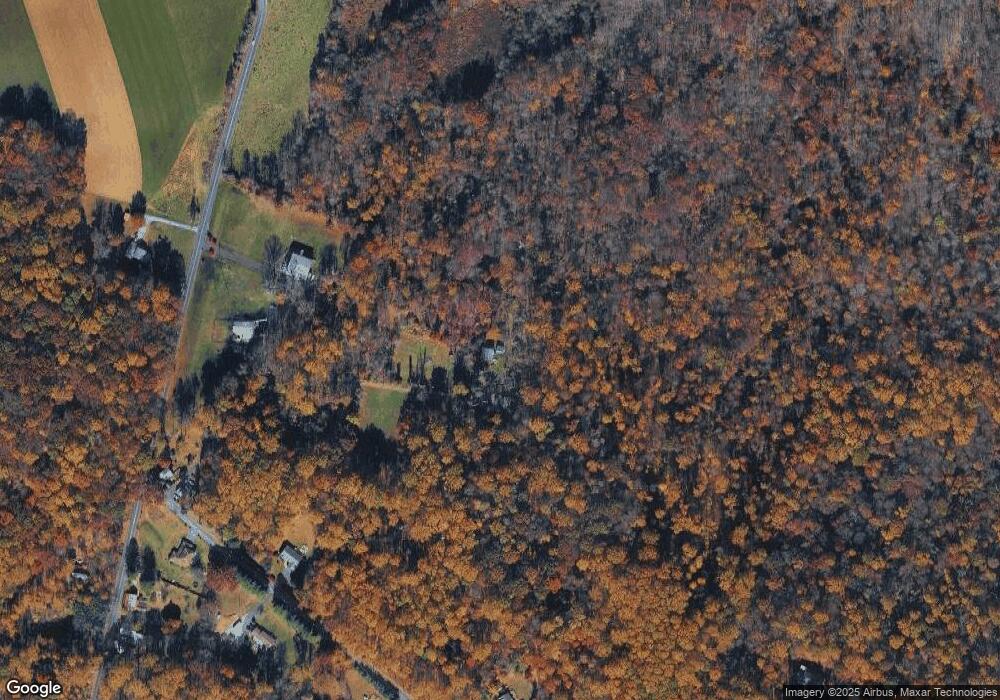 4 Deer Run Rd, Boyertown, PA 19512 - photo 1