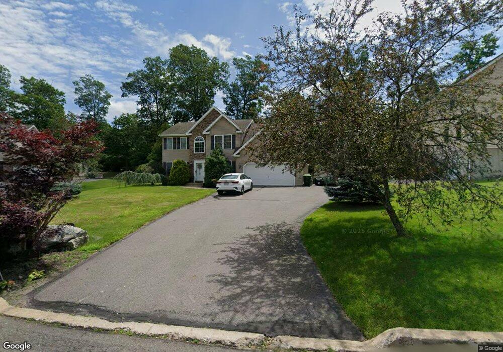 4 Merganser Ct, Mountain Top, PA 18707 - photo 1