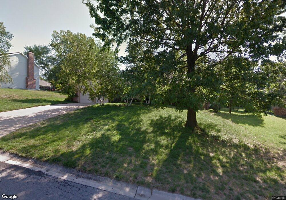 4985 Widmer Rd, Shawnee, KS 66216 - photo 1