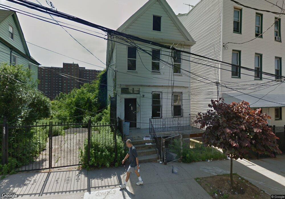 1340 Clay Ave unit 2nd fl, Bronx, NY 10456 - photo 1