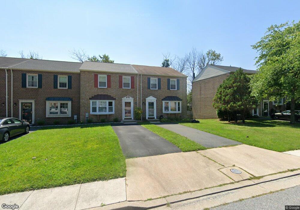 9 Carriage Walk Ct, Parkville, MD 21234 - photo 1