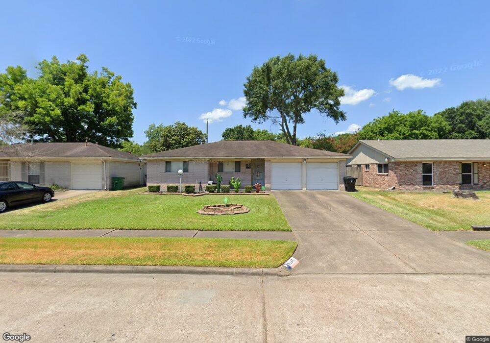 9135 Glen Shadow Dr, Houston, TX 77088 - photo 1