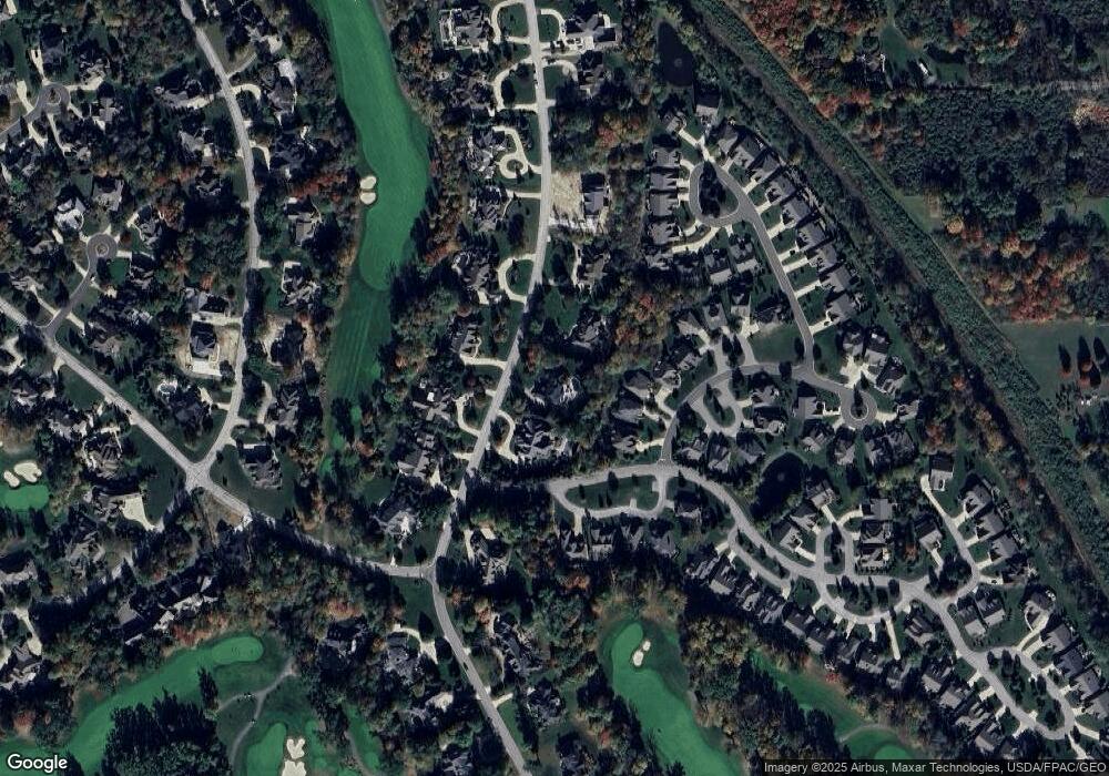 560 Club Dr, Aurora, OH 44202 - photo 1