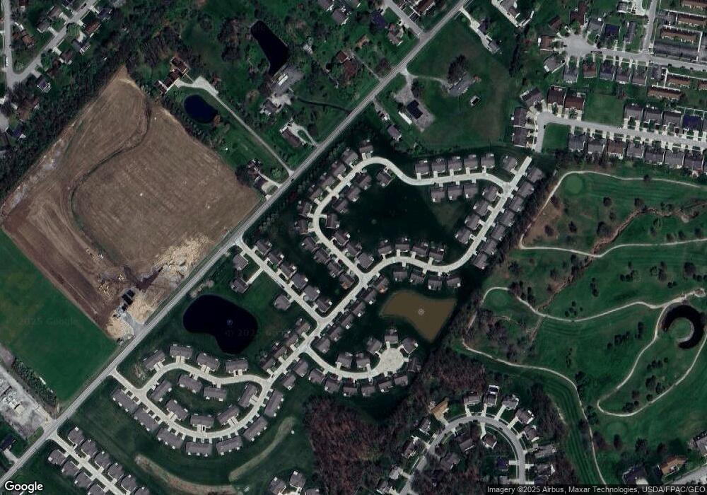 689 Wood Run Dr unit 75, Marysville, OH 43040 - photo 1