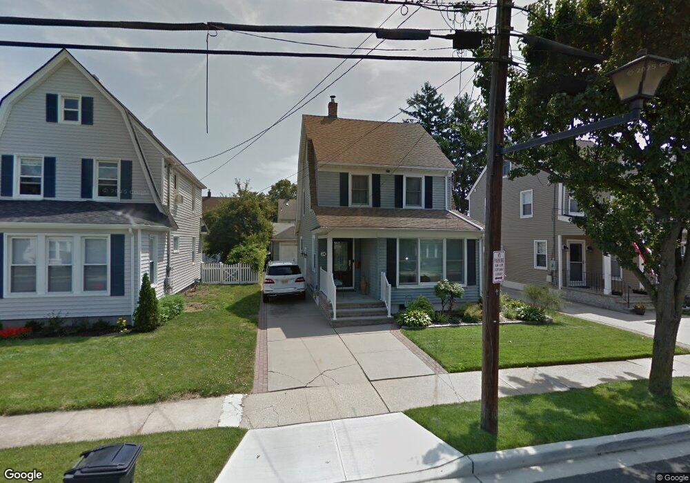 24 Geranium Ave, Mineola, NY 11501 - photo 1