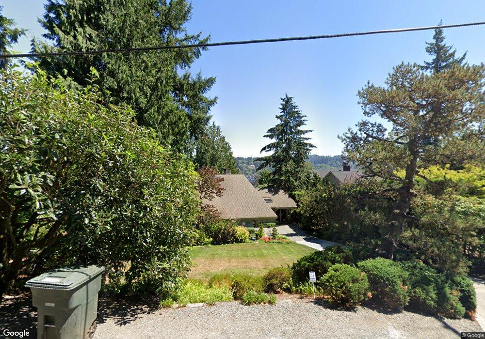 6810 96th Ave SE, Mercer Island, WA 98040 - photo 1