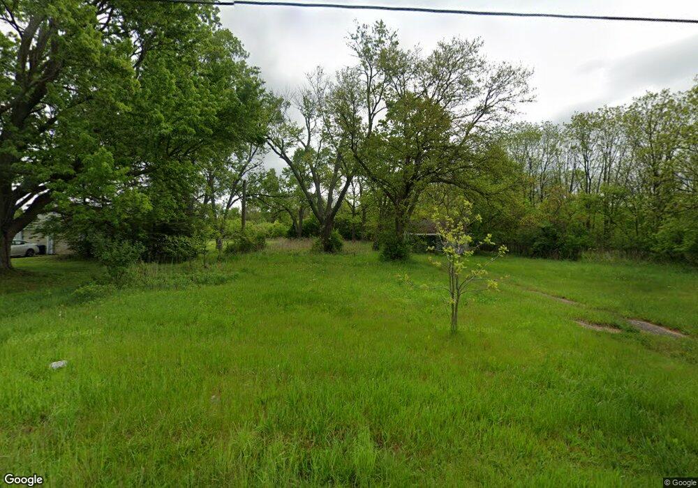 3186 N Linden Rd, Flint, MI 48504 - photo 1