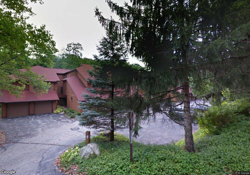 25008 Mill River Rd, Olmsted Falls, OH 44138 - photo 1