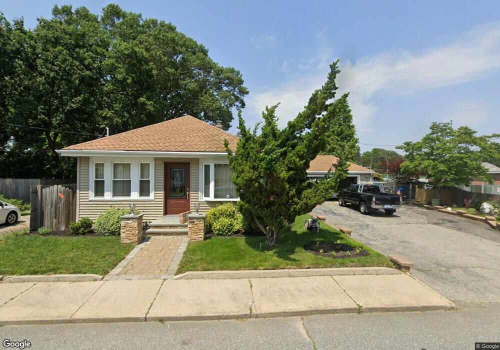 21 Gleason St, Cranston, RI 02910 - photo 1