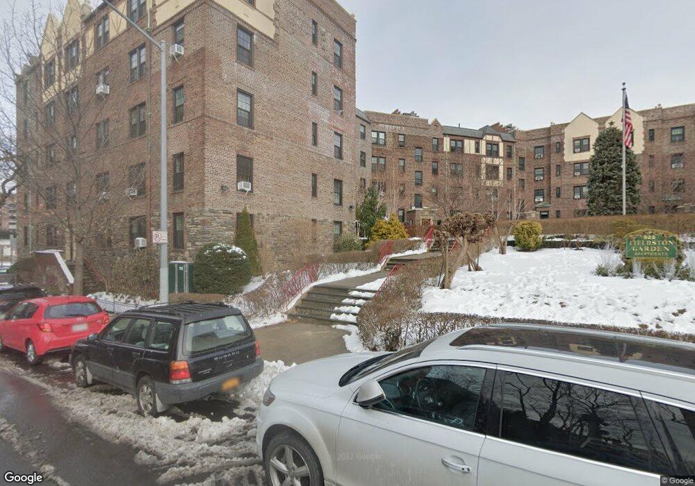 Fieldston Garden Apartments unit 2J, Bronx, NY 10463 - photo 1