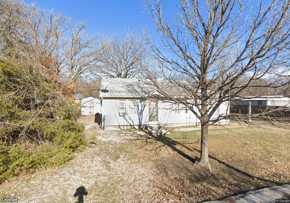 3607 Belmont Ave, Parsons, KS 67357 - photo 1